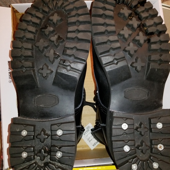 Boots - Picture 8 of 8